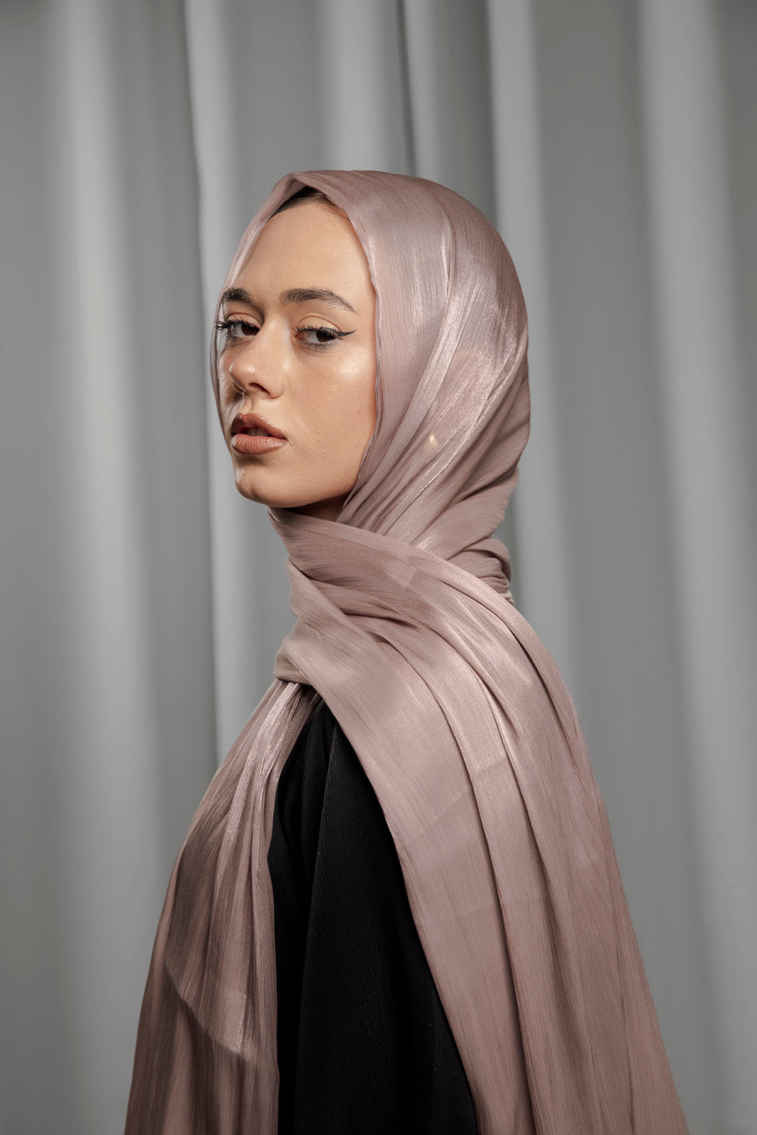 Chiffon Shine - Dusty Mocha