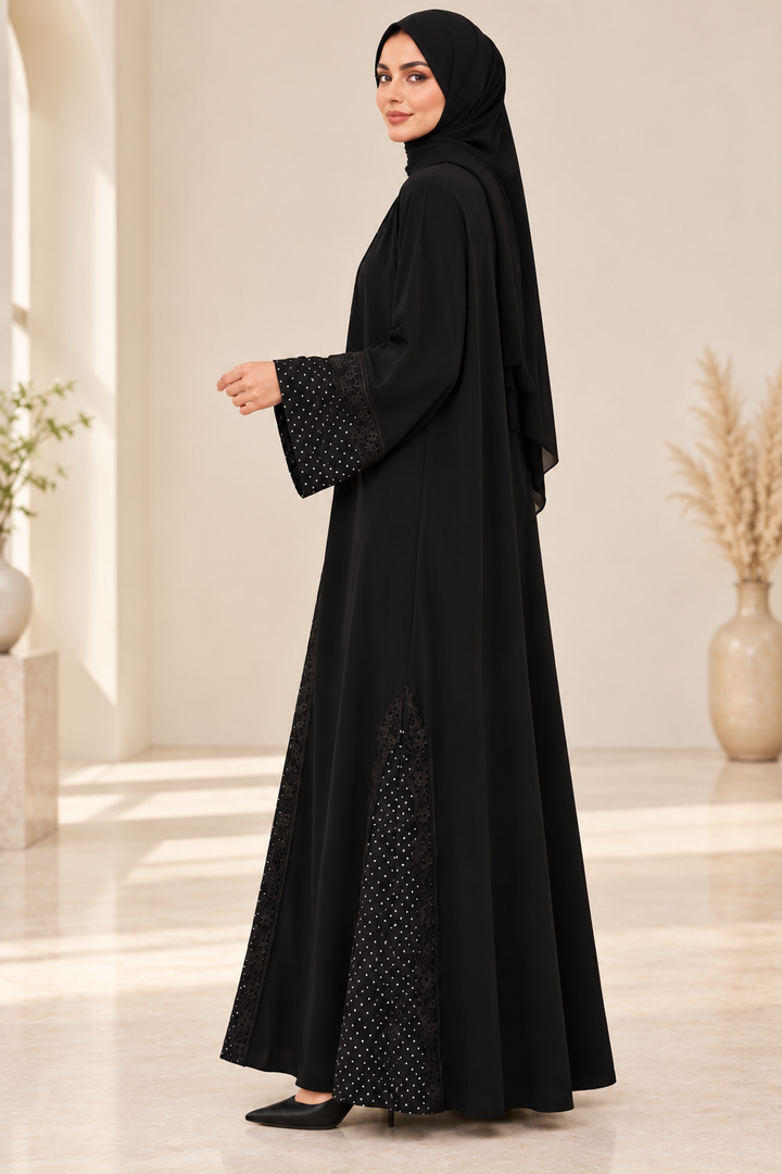 Élodie Noir – Luxury Polka-Dot Lace Abaya