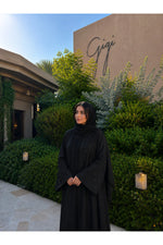 Bild in den Galerie-Viewer laden, Floralina Floral Button Abaya – Flower Embellished Modest Abaya