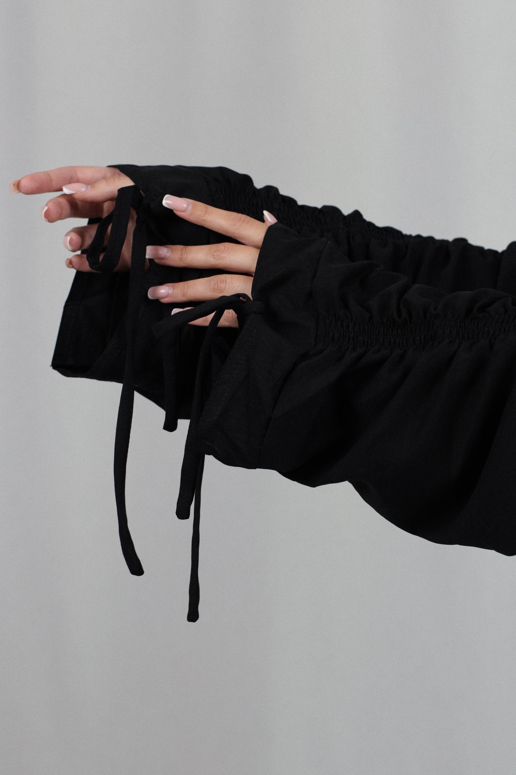 Arm Stringed Abaya | Black