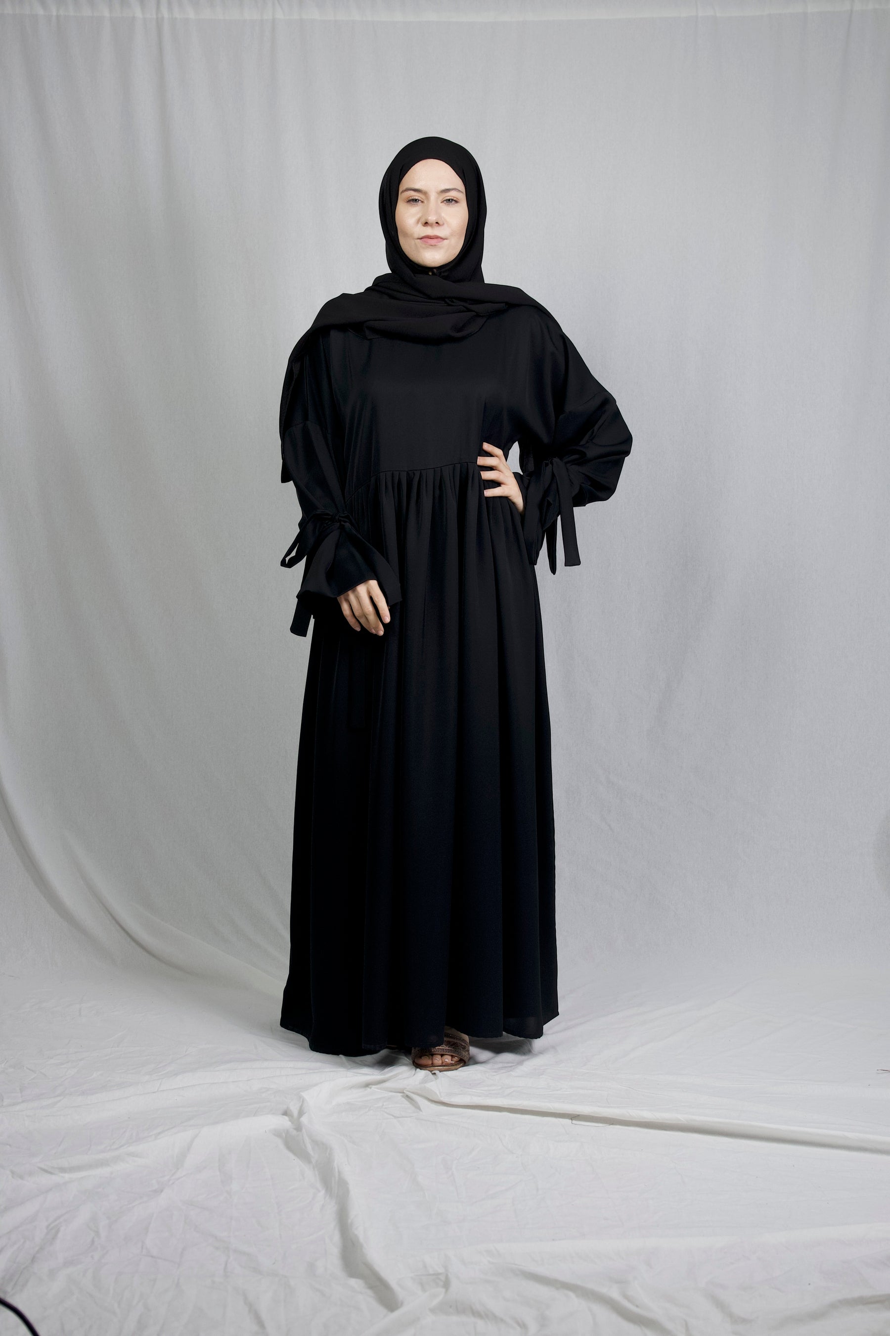 Bow Abaya - Black