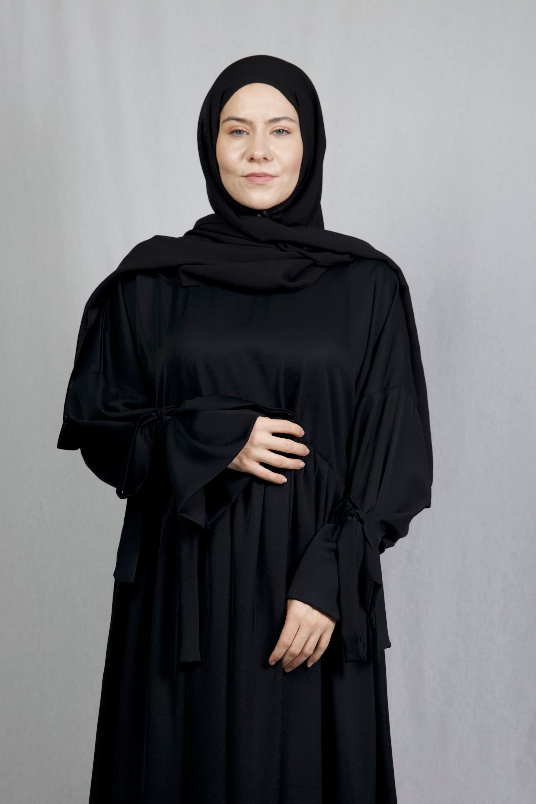 Bow Abaya - Black