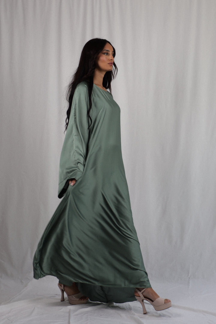 Satin Basic | Emerald Green