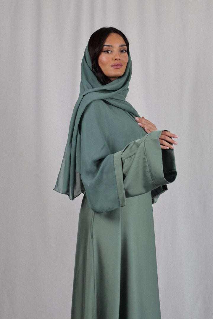 Satin Basic | Emerald Green