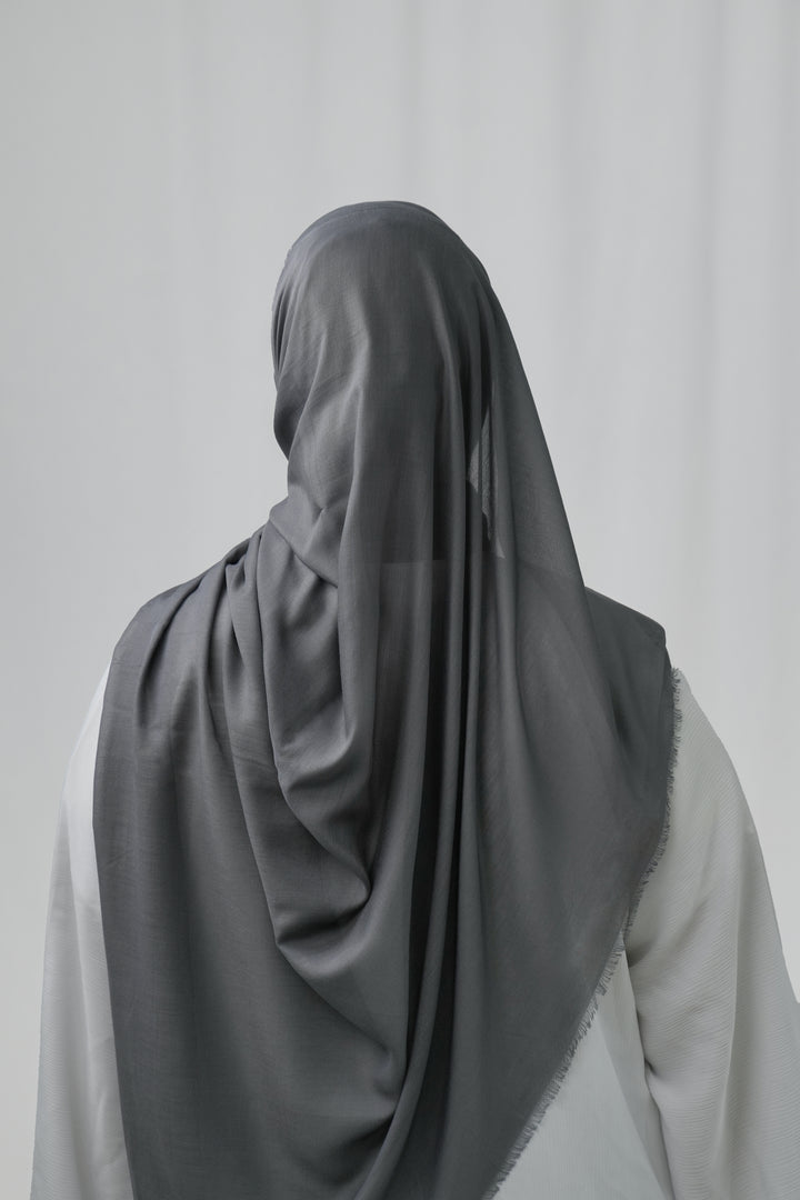 Sada Hijab | Steingrau