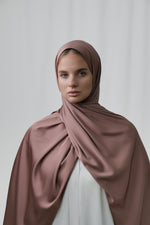 Load image into Gallery viewer, Silk | Rusty
