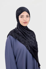 Charger l&#39;image dans la visionneuse de galerie, Luxury Hijab | Midnight
