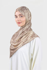 Bild in den Galerie-Viewer laden, LUXUS-HIJAB | GOLDLICH 
