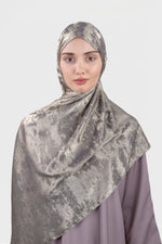 Bild in den Galerie-Viewer laden, LUXUS-HIJAB | SILBERGRAU 

