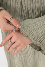 Charger l&#39;image dans la visionneuse de galerie, Pleated Dress | Pistachio
