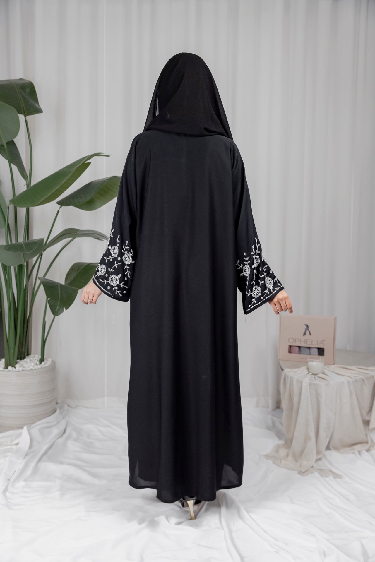 Maia Abaya - Black