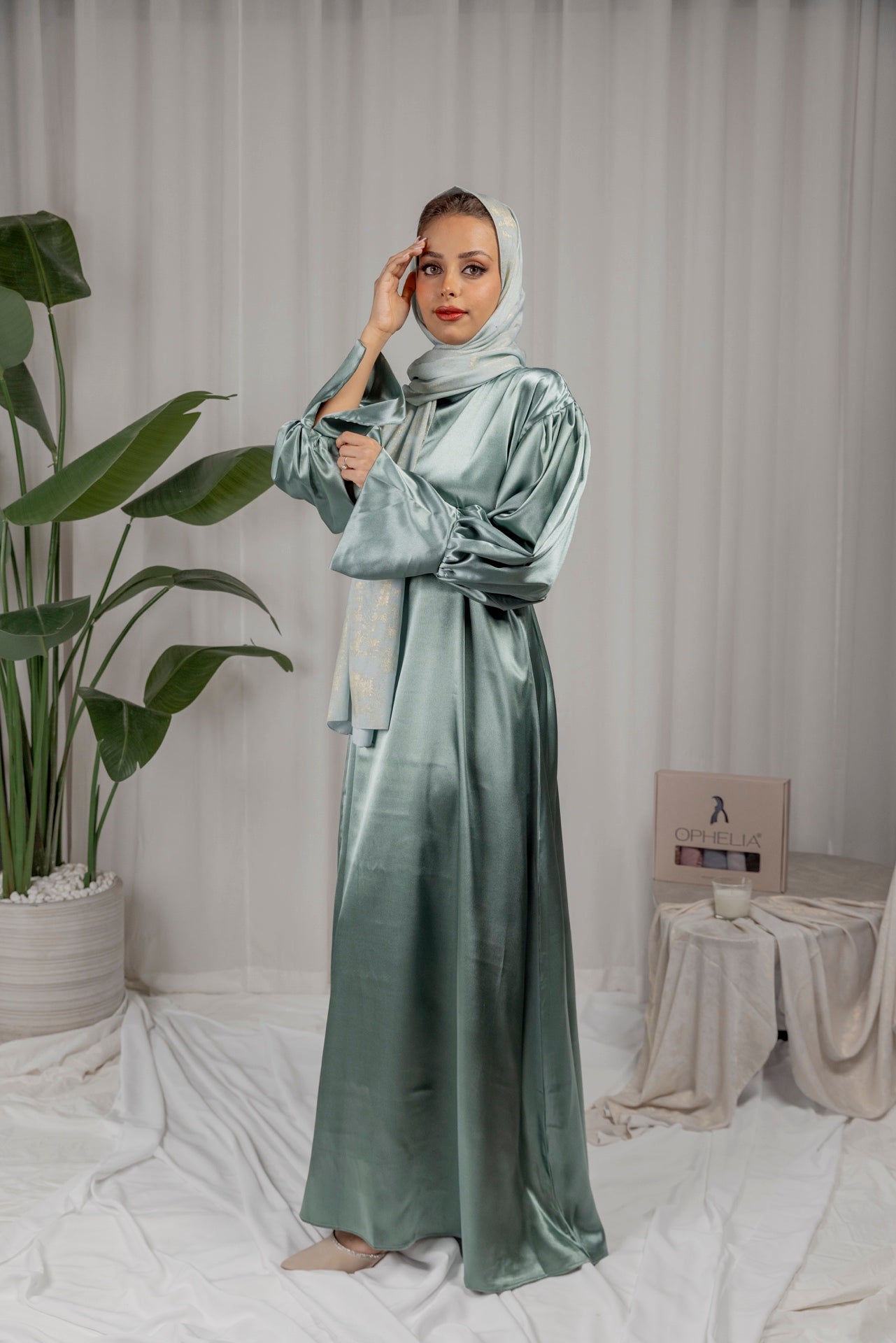 Faye Abaya = Green