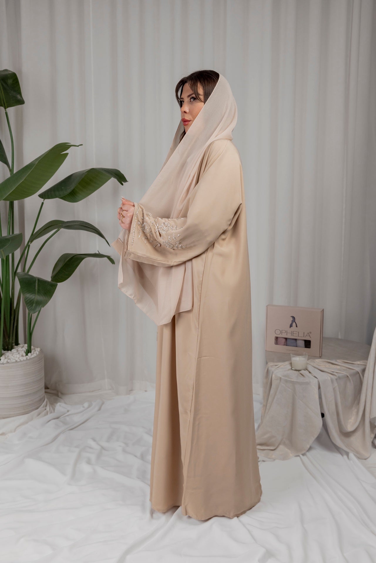 Maia Abaya - Beige