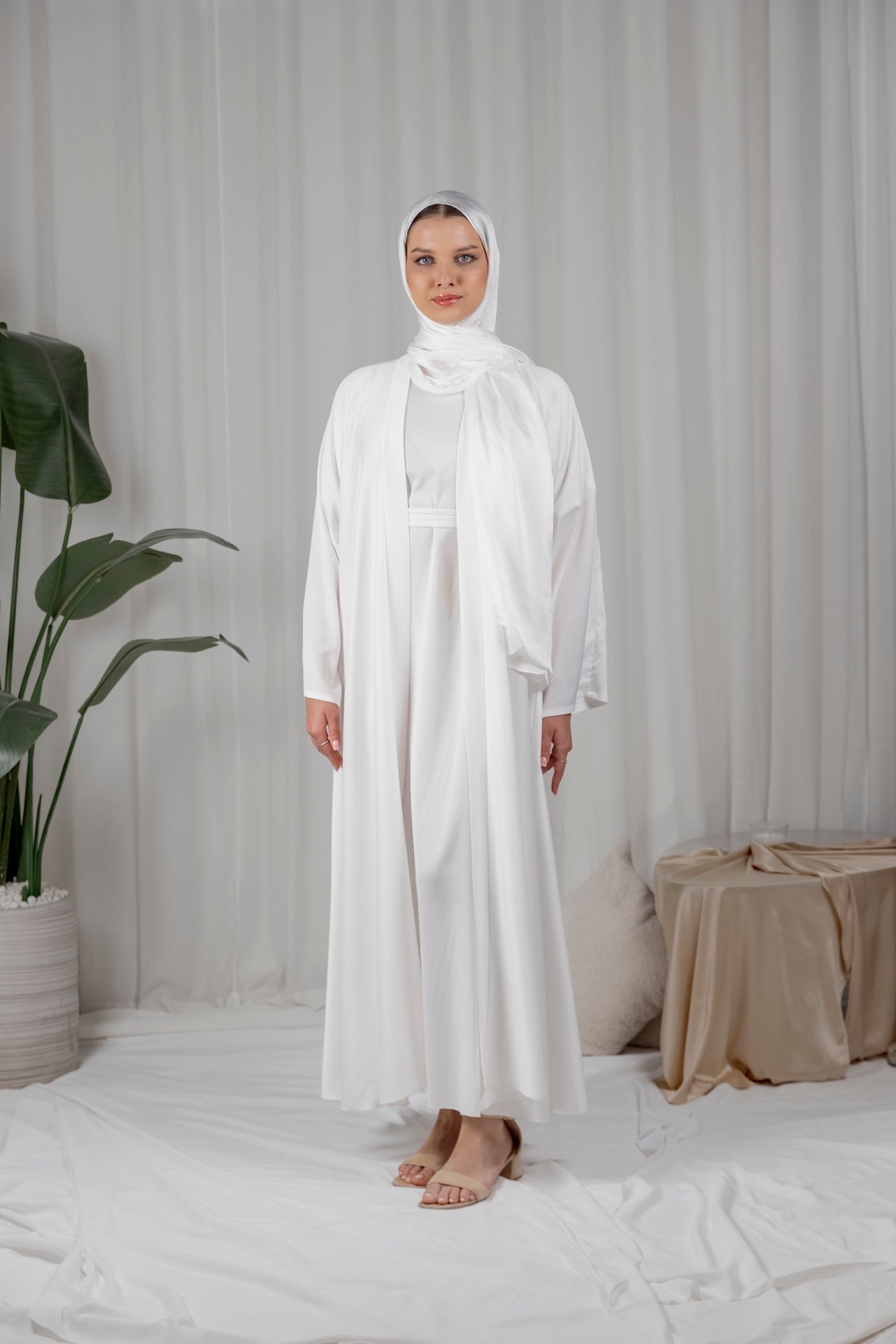 Raina Abaya - White