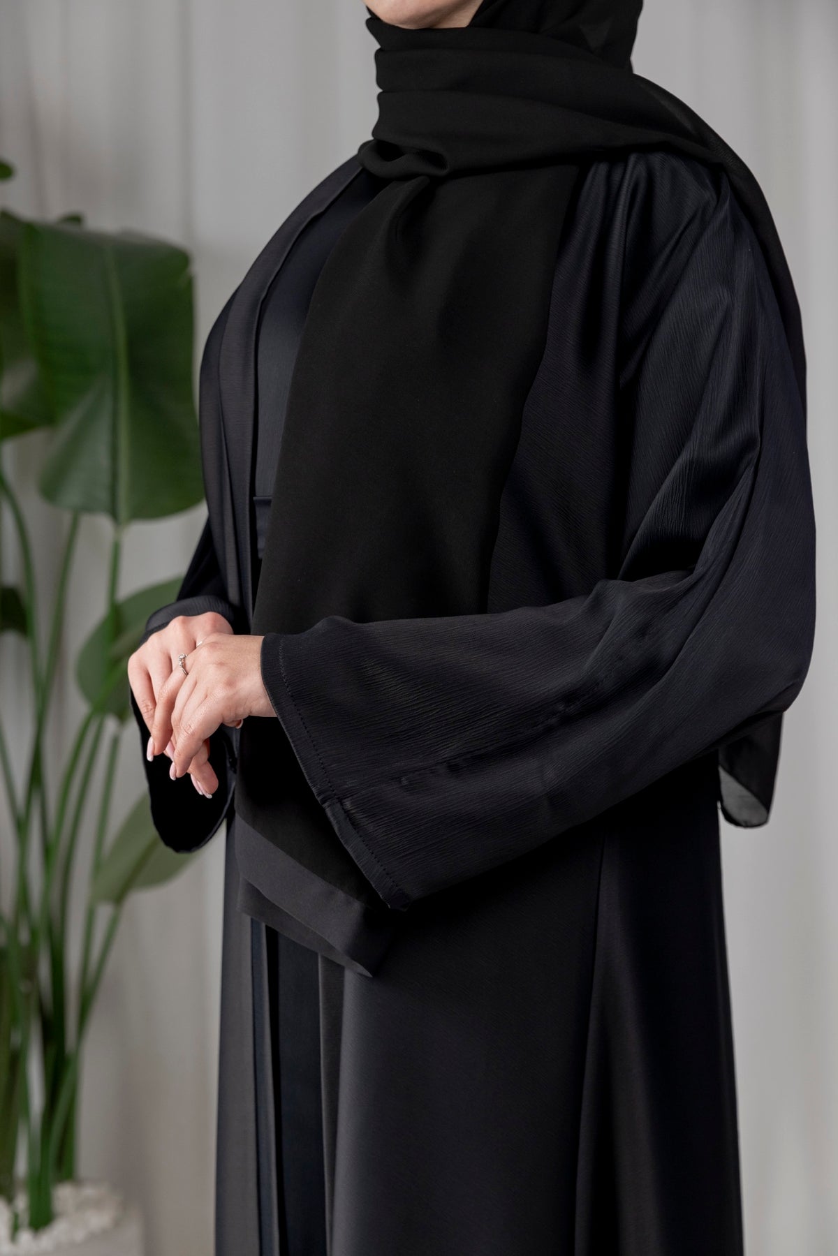 Raina Abaya - Black