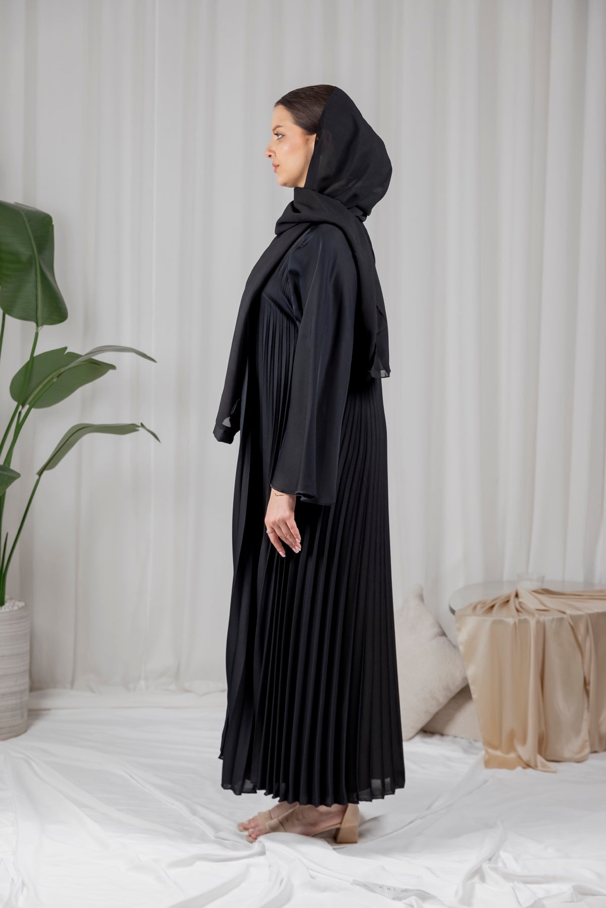 Lilium Abaya - Black