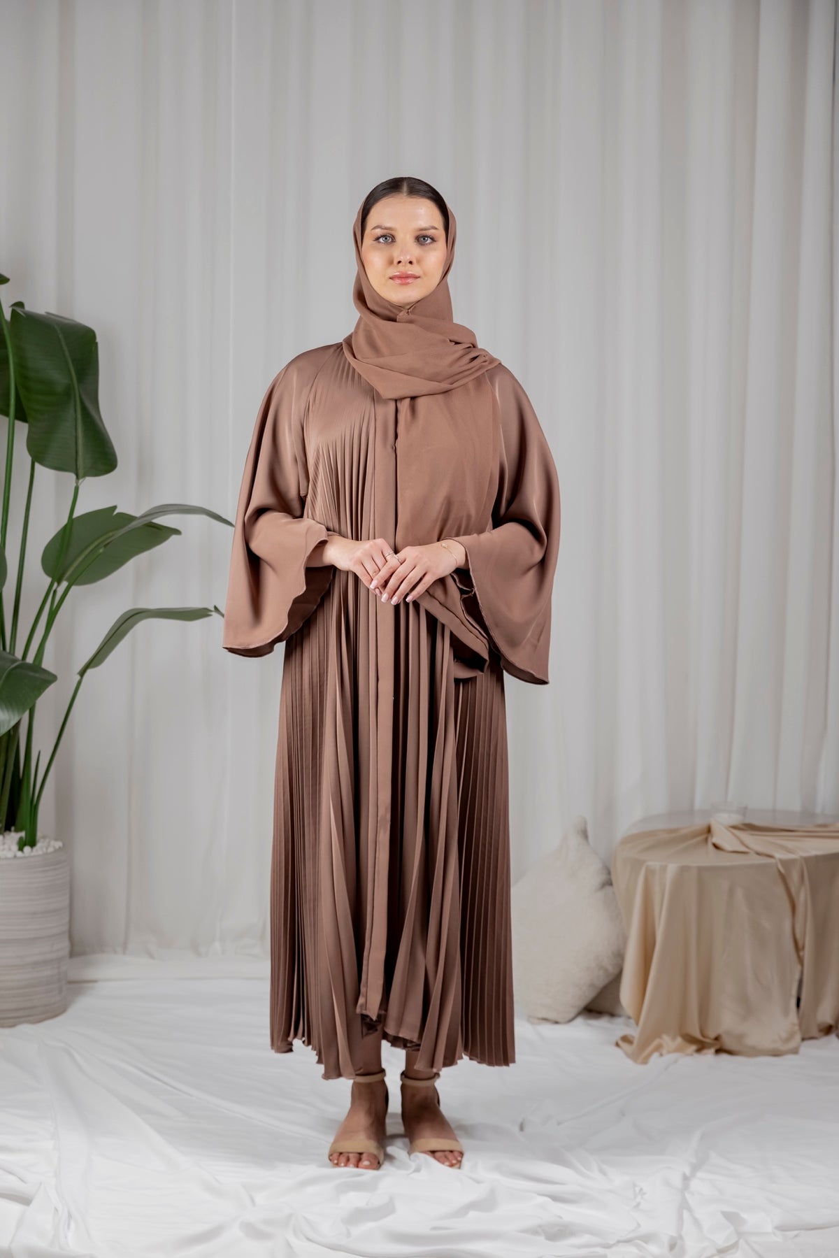 Lilium Abaya - Brown