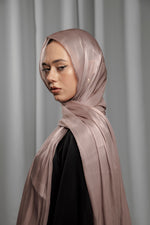 Load image into Gallery viewer, Chiffon Shine | Dusty Mocha
